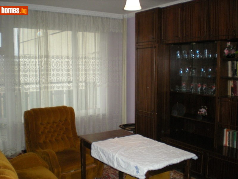 Двустаен, 65m²