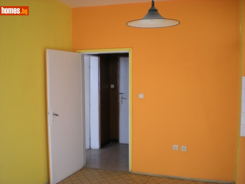 Едностаен, 50m²