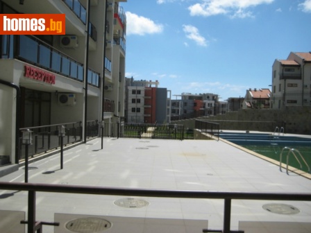 Тристаен, 140m² - Апартамент за продажба - 688608