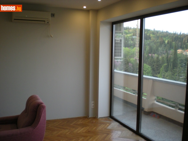 Четиристаен, 104m²