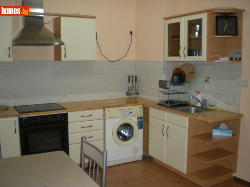 Двустаен, 65m²