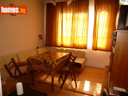 Тристаен, 126m² - Апартамент за продажба - 944896