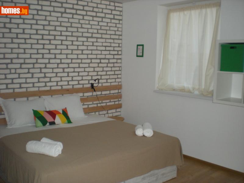 Едностаен, 28m²