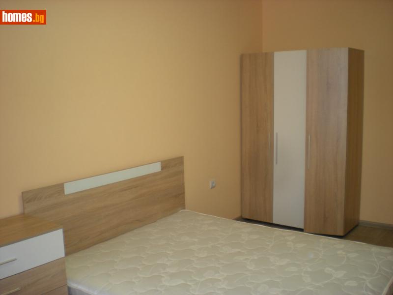 Двустаен, 65m²
