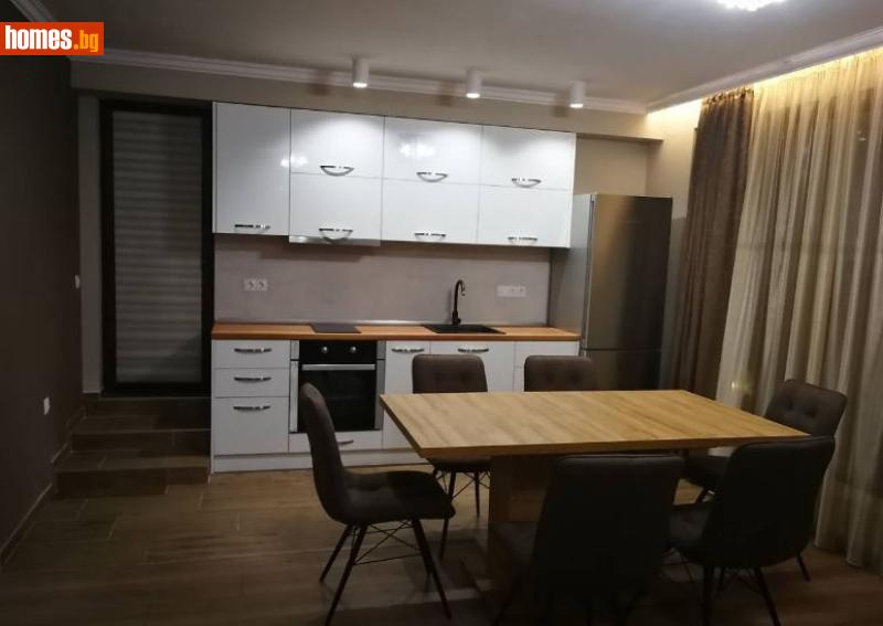 Двустаен, 70m²