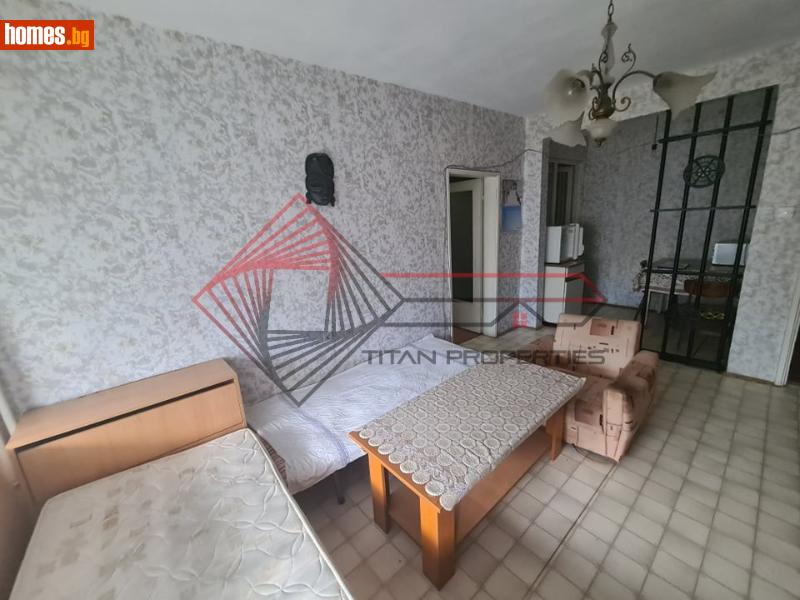 Двустаен, 65m²