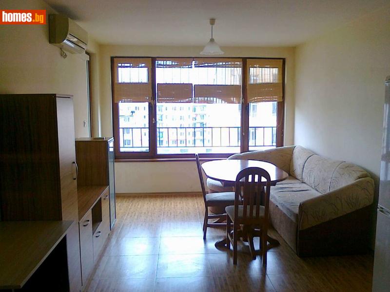 Тристаен, 114m²