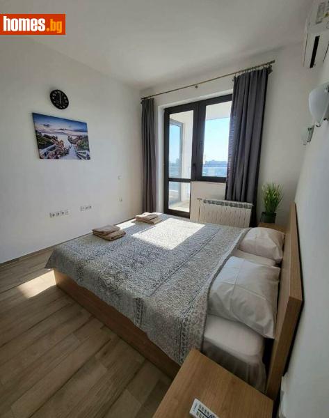 Двустаен, 68m²