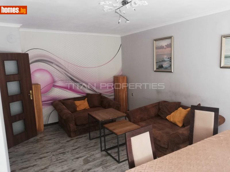 Тристаен, 110m²