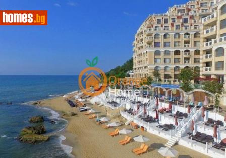 Тристаен, 135m² - Апартамент за продажба - 105008571