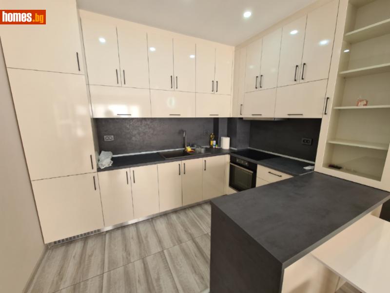 Двустаен, 76m²
