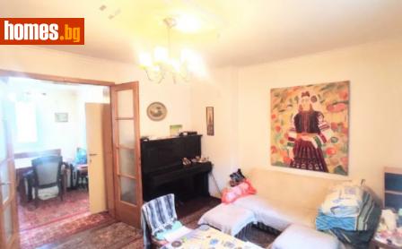 Четиристаен, 240m² - Апартамент за продажба - 109445911