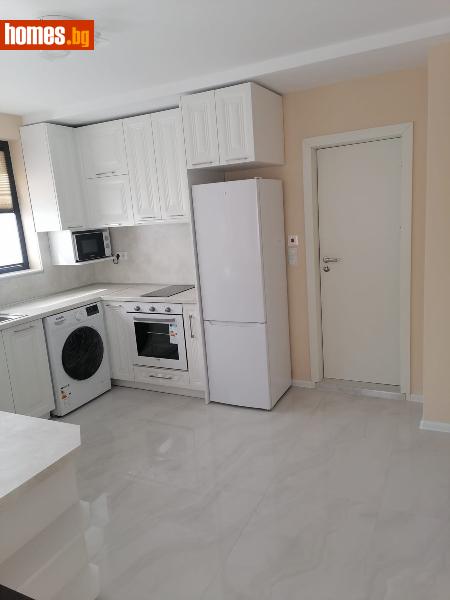Двустаен, 77m²