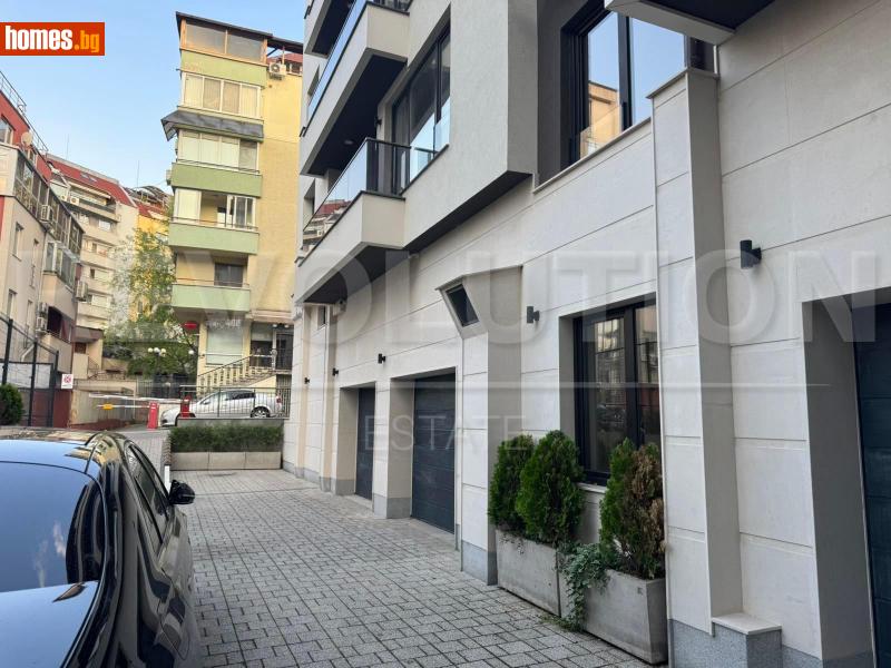 Тристаен, 90m² - Жк. Лозенец, София - Апартамент за продажба - Революшън Естейт - 114928110