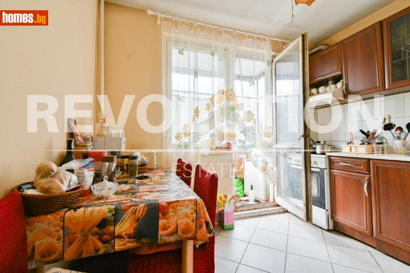 Тристаен, 84m² - Жк. Люлин 3, София - Апартамент за продажба - Революшън Естейт - 115132818