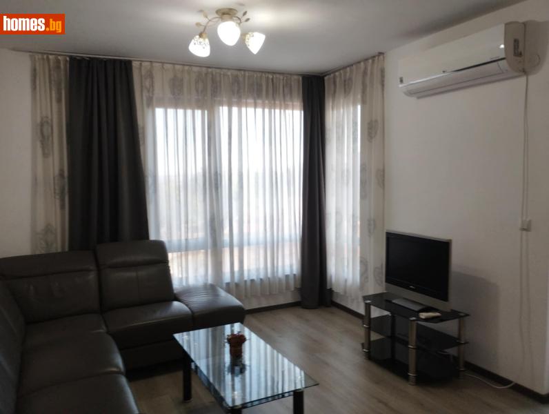 Тристаен, 100m²