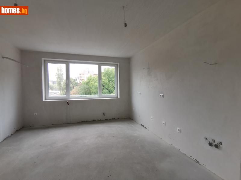 Тристаен, 96m² - снимка 2