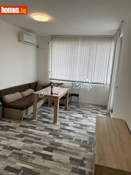 Двустаен, 70m²