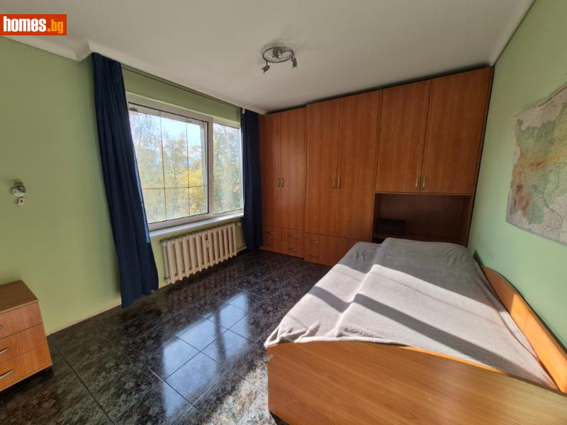 Тристаен, 89m² - снимка 3