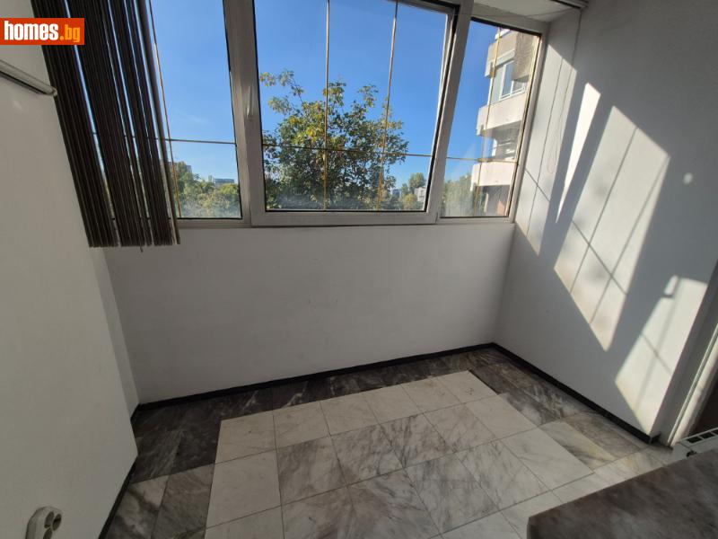 Тристаен, 89m² - снимка 4