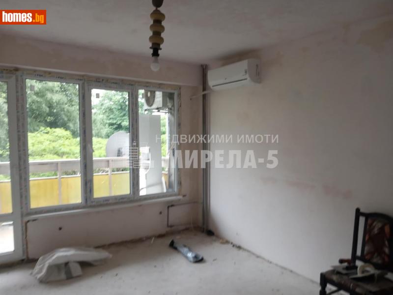 Тристаен, 80m² - Жк. Родина 2, Русе - Апартамент за продажба - Мирела 5 - 116550526