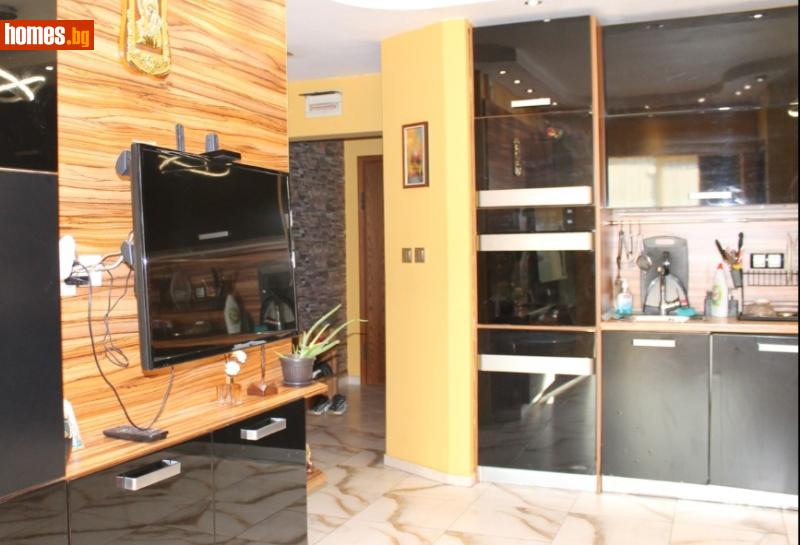 Тристаен, 93m² - Жк. Люлин 8, София - Апартамент за продажба - Азмар имоти - 116829514