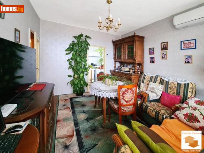 Тристаен, 110m² - Жк. Акация, Велико Търново - Апартамент за продажба - Сенчъри Хоумс ООД - 116829553