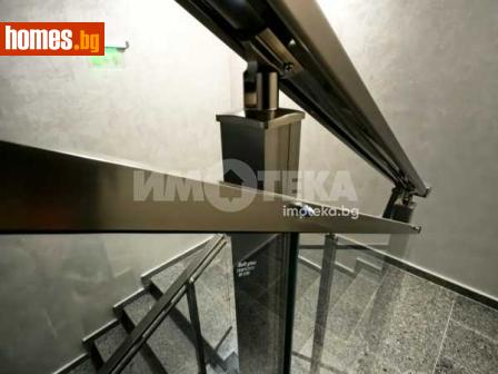 Тристаен, 205m² - Апартамент за продажба - 117064724