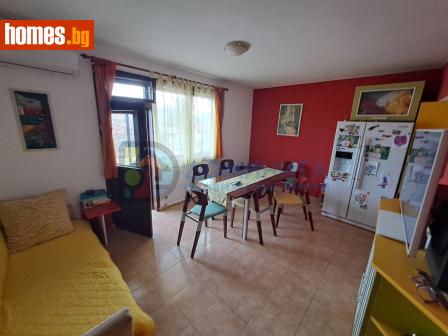 Тристаен, 101m² - Апартамент за продажба - 117120203