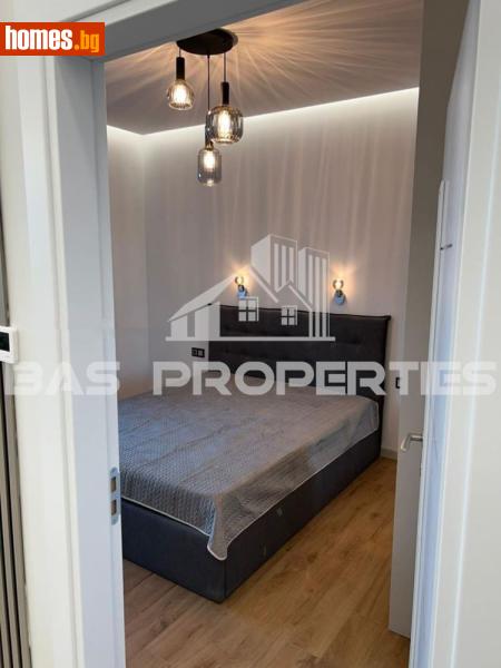Тристаен, 111m² - снимка 7
