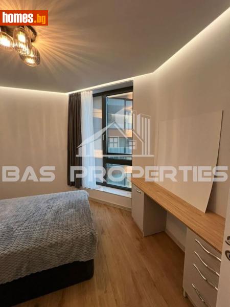 Тристаен, 111m² - снимка 8