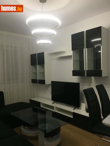 Тристаен, 80m²