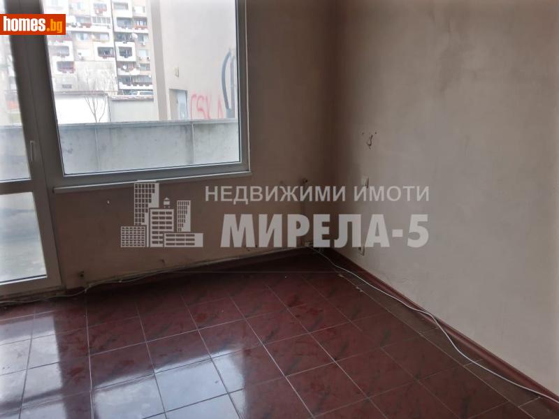 Многостаен, 272m² -  ЦЮР, Русе - Апартамент за продажба - Мирела 5 - 117675915