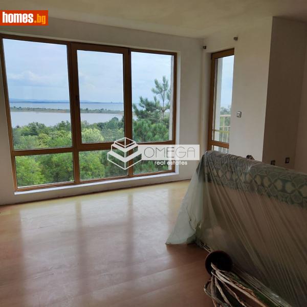 Тристаен, 105m² - Жк. Лазур, Бургас - Апартамент за продажба - Омега Естейт ЕООД - 117698069