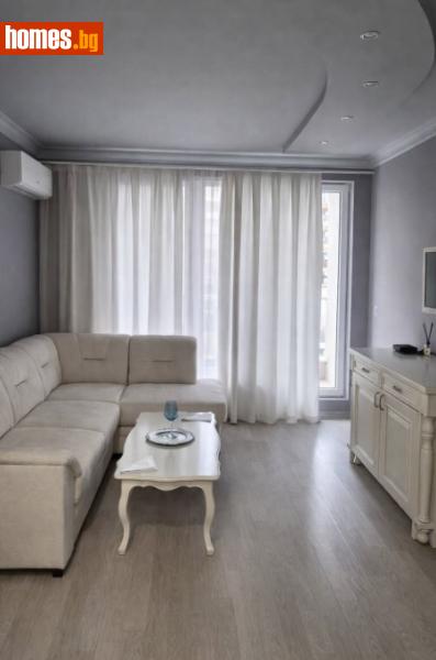 Двустаен, 65m²
