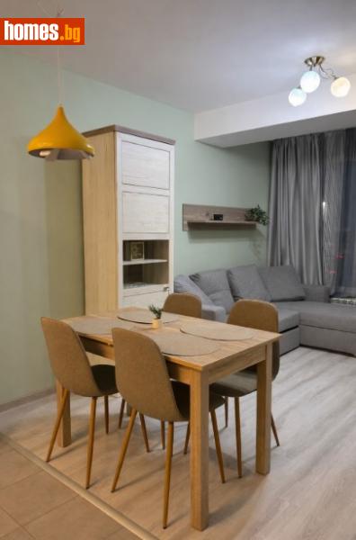 Двустаен, 65m²