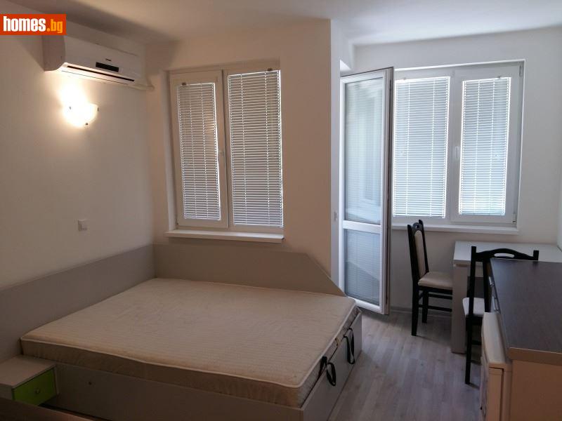 Едностаен, 42m²