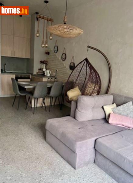 Двустаен, 80m²