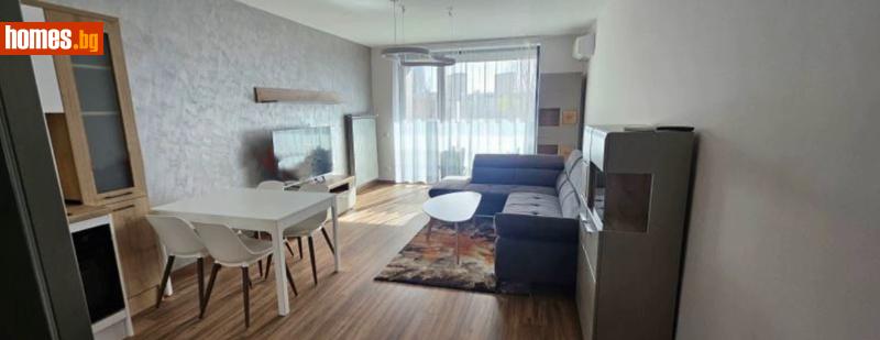 Тристаен, 113m²