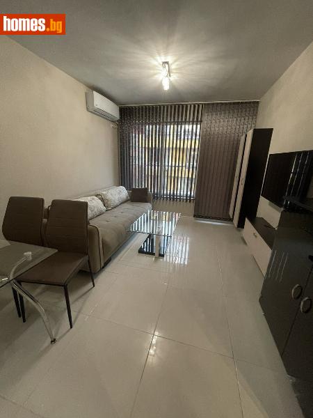 Двустаен, 70m²