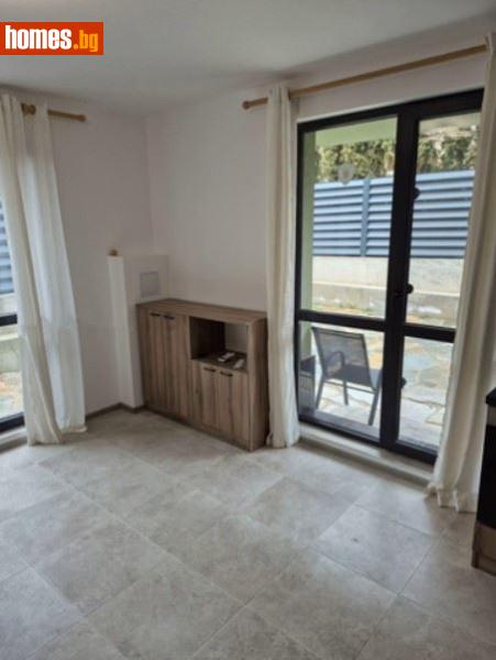 Двустаен, 126m²