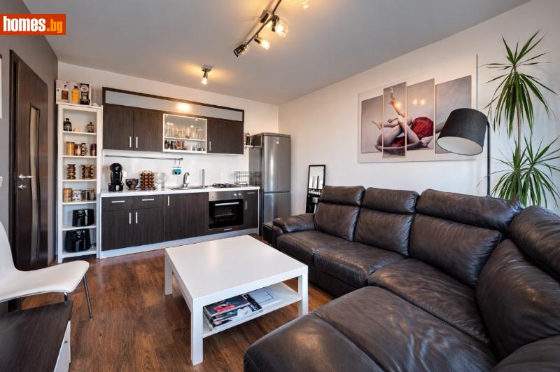 Двустаен, 65m²