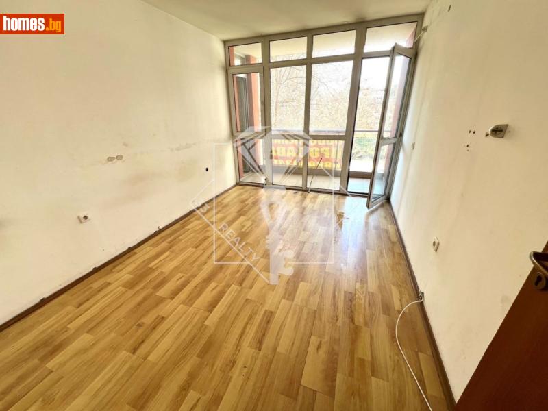 Тристаен, 95m² - Жк. Гагарин, Пловдив - Апартамент за продажба - 33 Realty - 118098129
