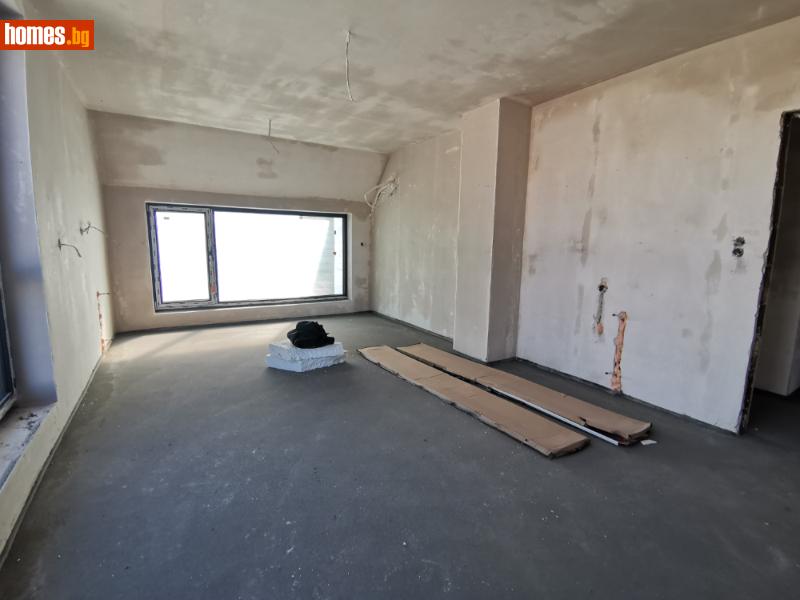 Тристаен, 163m² - снимка 3