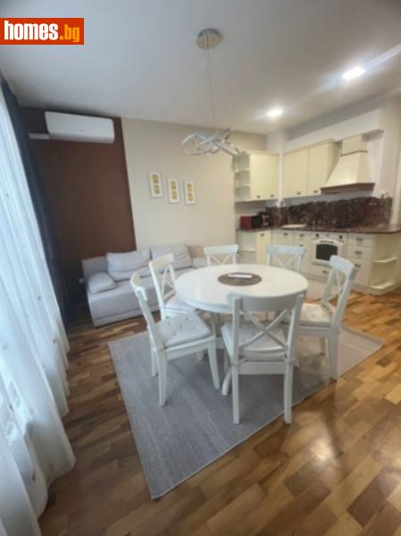Двустаен, 65m²