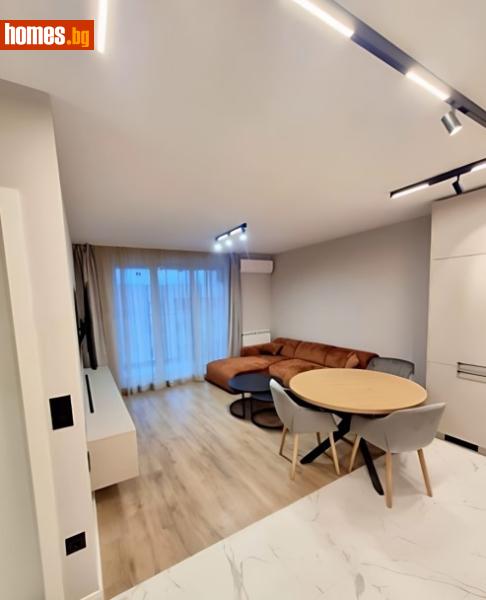 Двустаен, 65m²
