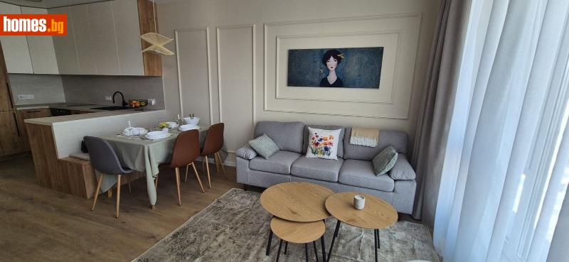Двустаен, 65m²