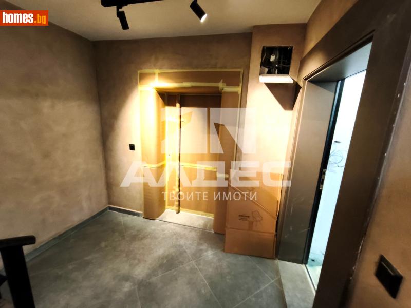Четиристаен, 170m² - снимка 9