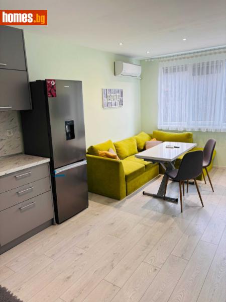 Тристаен, 83m²