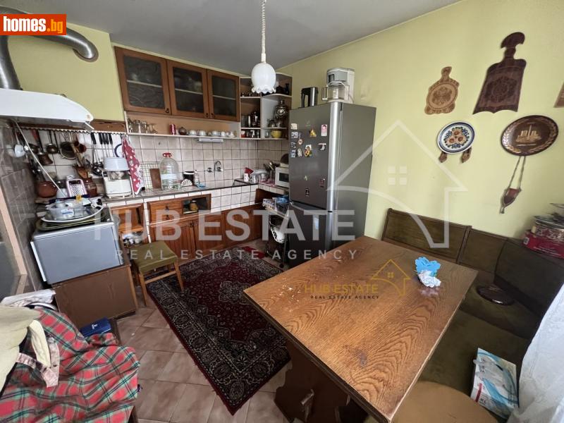 Тристаен, 80m² -  Христо Ботев, Добрич - Апартамент за продажба - Хъб Естейт ЕООД - 118208561